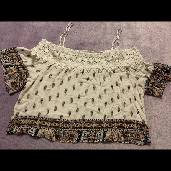 La Hearts Tops - L.A. Hearts Crop Top, Size Small.
